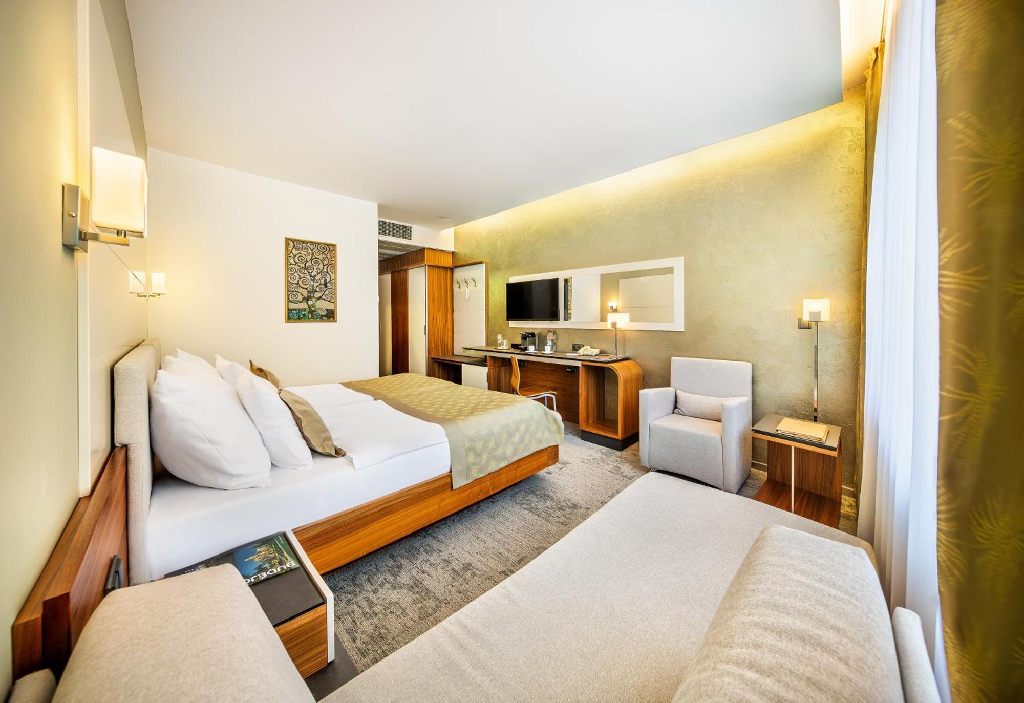 Wellness Hotel Diamant Hluboka nad Vltavou Ngoại thất bức ảnh