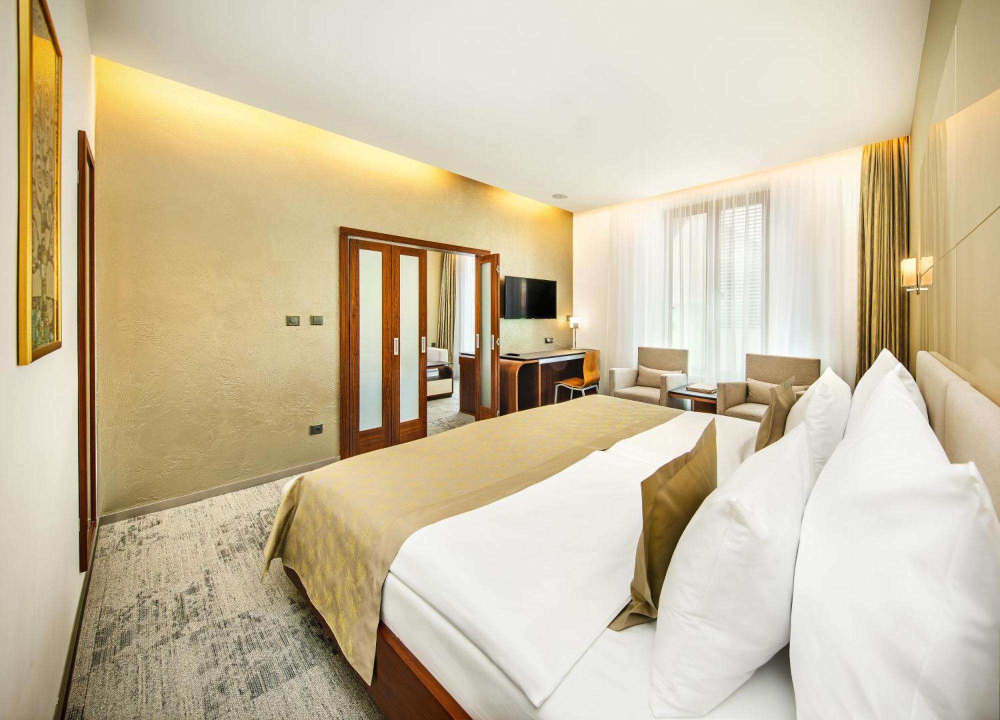 Wellness Hotel Diamant Hluboka nad Vltavou Ngoại thất bức ảnh